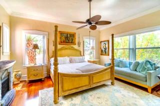 Serene Oasis WPB Luxurious Three BR w Garden & Grill - West Palm Beach - 6