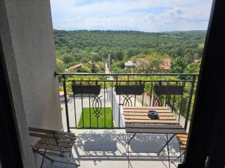 Къща за гости SUNNY HILL - 2