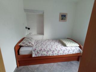 Apartmani Bartulasi - Roč - 1