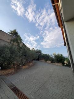 Private Hillside Villa near TEG Full Privacy - Tirana - 4
