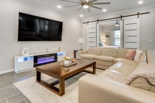 Relax, Play, Swim Luxe Haines City Home with Lanai! - Haines City - 7