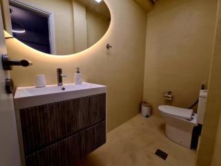 Sunny Home Private Jacuzzi Hydromassage, Underground Parking, 300m Metro Peristeri - Atene - 3