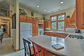 Sturgeon Bay Hideaway with Direct Water Access! - Egg Harbor - 1