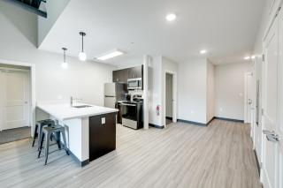 Bloomington Apartment, 3 Mi to IU Memorial Stadium - 9