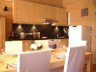 Morzine : Apt 6 pers, 2 ch, cuisine équipée, balcon, parking, casier à skis - FR-1-524-119 - Morzine - 6