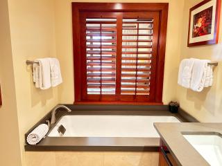 Luxury 2BR 2BA Ko Olina Ocean Villa Sleeps 6 Steps to Lagoon & Aulani - Kapolei - 1
