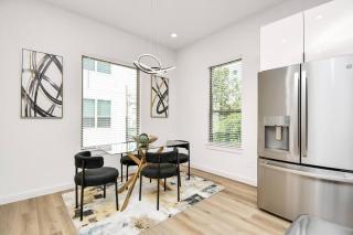 Chateau de Amour- Exquisite Townhouse - Med Center, Downtown HTX - Houston - 4