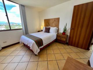 DP4 Spacious apartment, great views of the city - Guatemala - 6