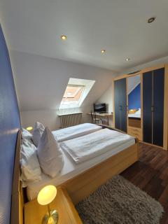 Hotel am Schenkelberg - Saarbrücken - 6