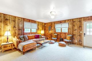 Rustic Retreat - Honor - 8