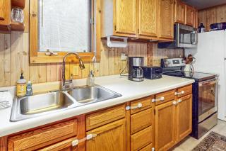 Rustic Retreat - Honor - 4