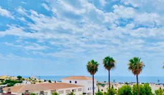 Apartamento moderno y espacioso con vistas al mar - Nerja - 0