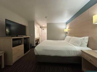 Best Western Watertown - 2