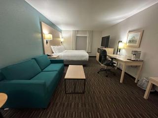 Best Western Watertown - 1