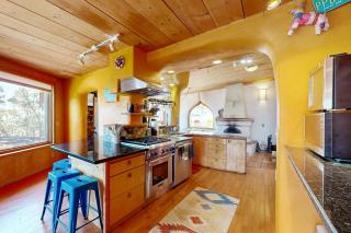 Peace & Pizza - Taos - 9