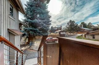 Cozy Condo Scenic Balcony Adjacent Golf Course - Big Sky - 3