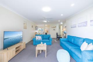 Mistral Court, 15 17 Mistral Close - fantastic unit with wifi and water views - 6