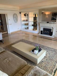 Elegant Penthouse on Marbella's Golden Mile - Marbella - 2