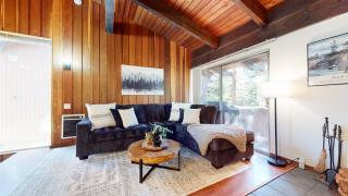 Mammoth Estates Condo - Near Village at Mammoth & Pet Friendly - Mammoth Lakes - 2