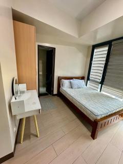 Blissful 3 BR Family unit in BGC The Florence - Manila - 0