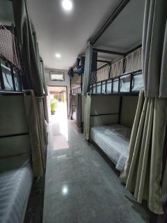 Bambus Restaurant, Bar & Hostel - Patong - 6