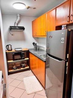 Blue Atlantic Bliss Modern 1BR Retreat in Forbes Wood Parklane - Manila - 2