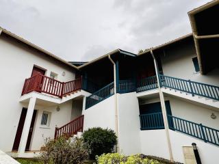 Appartement T2 avec piscine, proche thermes, terrasse, parking, petit animal OK, Cambo-les-Bains - FR-1-495-142 - Cambo-les-Bains - 0