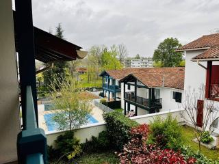 Appartement T2 avec piscine, proche thermes, terrasse, parking, petit animal OK, Cambo-les-Bains - FR-1-495-142 - Cambo-les-Bains - 6