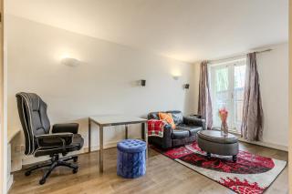 Peaceful 1BR near Canary Warf, 2min Thames River - Londra - 9