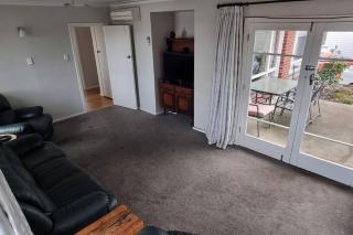 Handy Location - 3brd home! - Timaru - 3