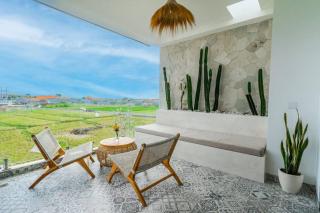 Gorgeous 3 beds in Canggu with ricefields view - 0