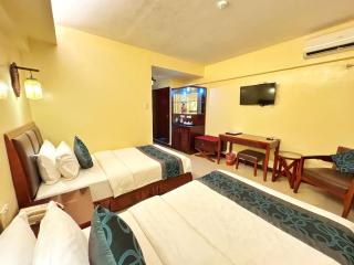 Golden Phoenix Hotel Boracay - 7