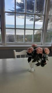 Beachfront bliss - 4