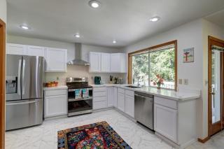 Entire cozy 5bd home in Des Moines near Redondo Beach Saltwater Park - 4