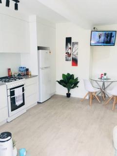 Dee Why 2 Bedroom Apartment - Deewhy - 5