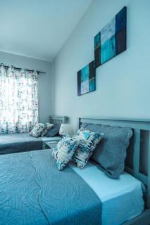 Stylish 2-Bedroom Apt, 4min Walk to Beach - RC7 - 7