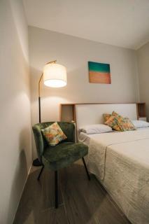 Stylish 2-Bedroom Apt, 4min Walk to Beach - RC7 - 4
