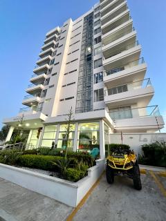 Excepcional apartamento a pasos del mar con piscina - Ríohacha - 9
