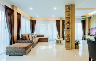 "Smooth as Silk" Gorgeous 3-Bedroom Pool Villa, Just a Stone's Throw from the Beach! - Ban Khlong Haeng - 9