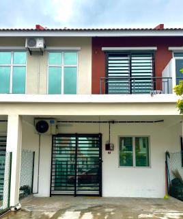 Home at Durian Tunggal - 1