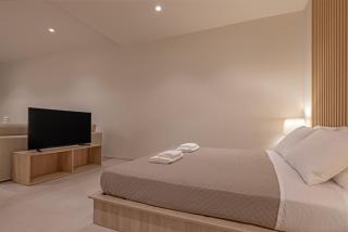 Earthy Haven-Minimalist Luxury Studio & Hot Tub - Città di Rodi - 6