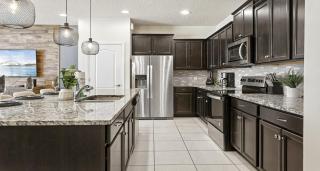 Last Minute Disney Getaway! Private Pool, Hot Tub & Games Room. Book Now! #59703 - Kissimmee - 3
