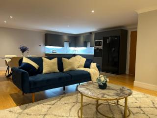 LA Suites - Glasgow - 3