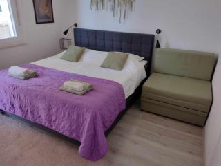 Beautiful apartment with 2 terraces and a parking space - Kaštela - 2