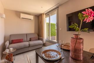 At home in Clermont, Place de Jaude - Clermont-Ferrand - 4