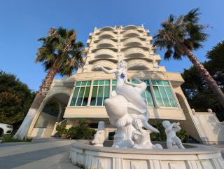 Hotel Vila Barbaut - Karpen - 0