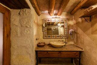 Mithra Cave Hotel - 8