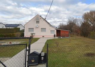 Spacious House with 5 rooms - 9