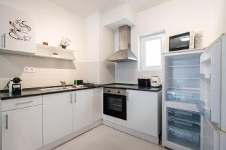 Serene Haven Apartment - Budapest - 3