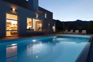 Luxurious Villa With Heated Pool And Mountain View - 6